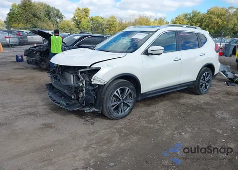 2017 Nissan Rogue Sl z USA, uszkodzony, nr VIN 5N1AT2MV0HC815592